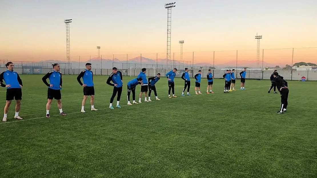 Afyonspor'un, Antalya kampı başladı