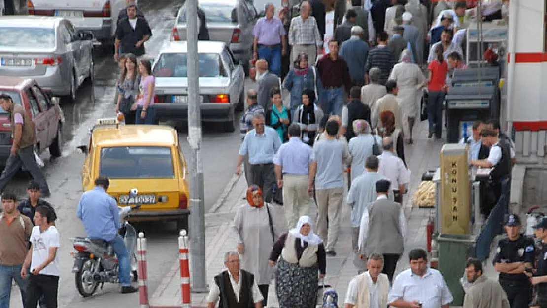 Afyon'un nüfusu 729 bin 483 kişiye ulaştı