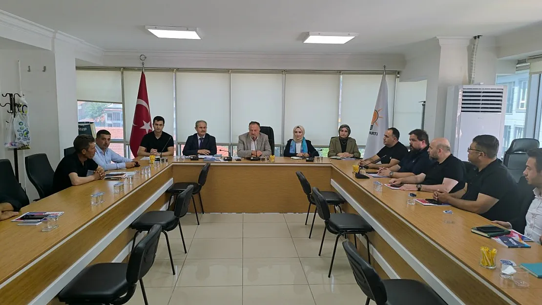 AK Parti'de Recep Özel'den Kritik Afyon Toplantısı!