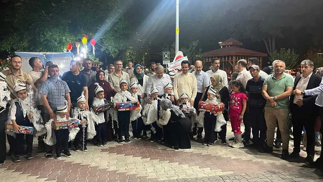 AK Parti'den Afyon'da 24. Yıla Özel Etkinlik