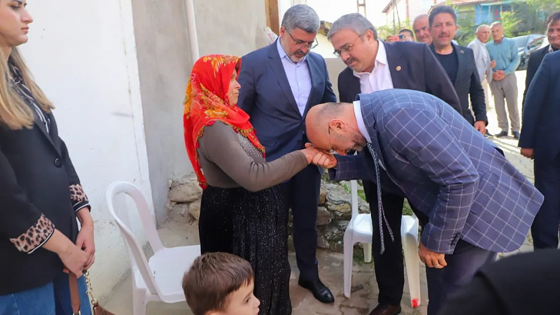 AK Parti'den Taziye Ziyareti
