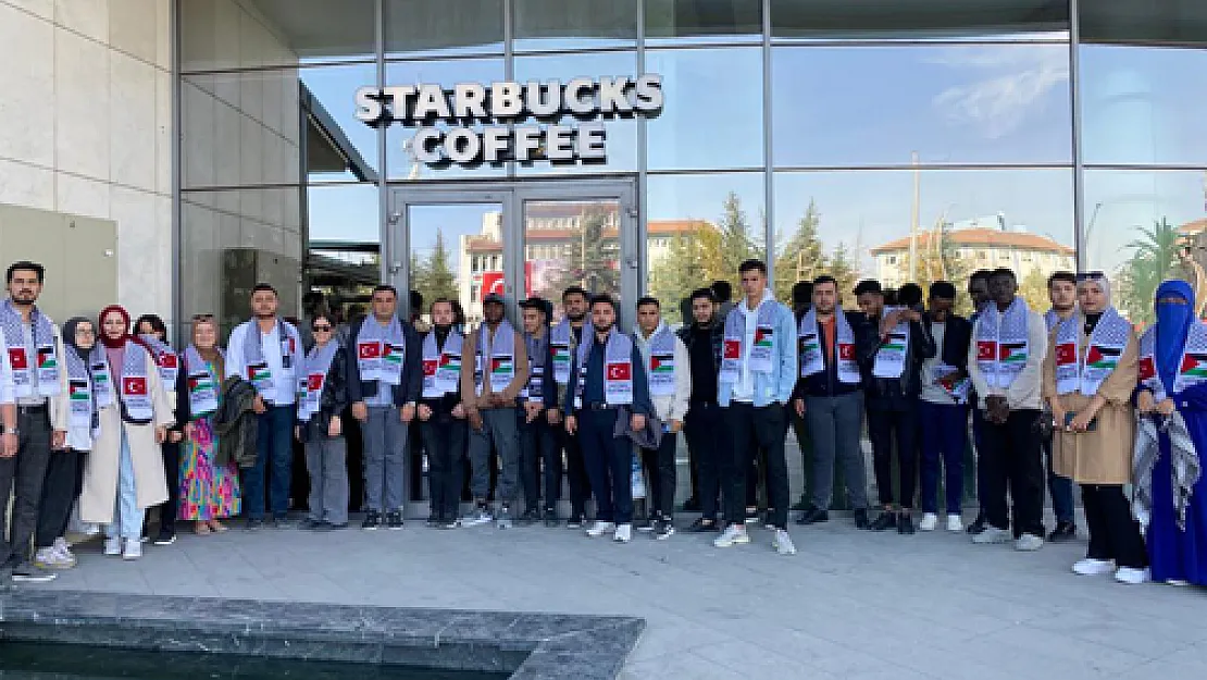 AK Parti Gençlik Kollarından Starbucks'a 'Say Stop' eylemi