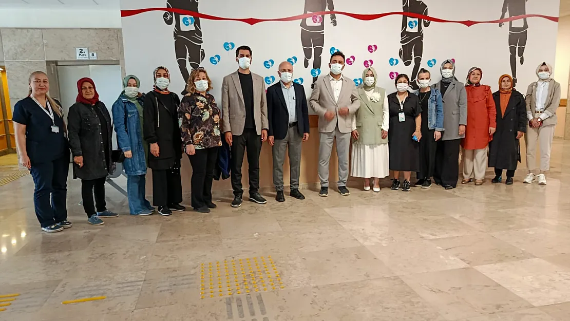 AK Parti Heyeti Moral Verdi, Gönül Aldı