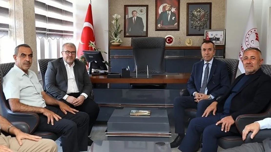 AK Parti Heyeti Tarım Ve Orman İl Müdürü Ayvalık'ı Hayırlı Olsun Ziyareti