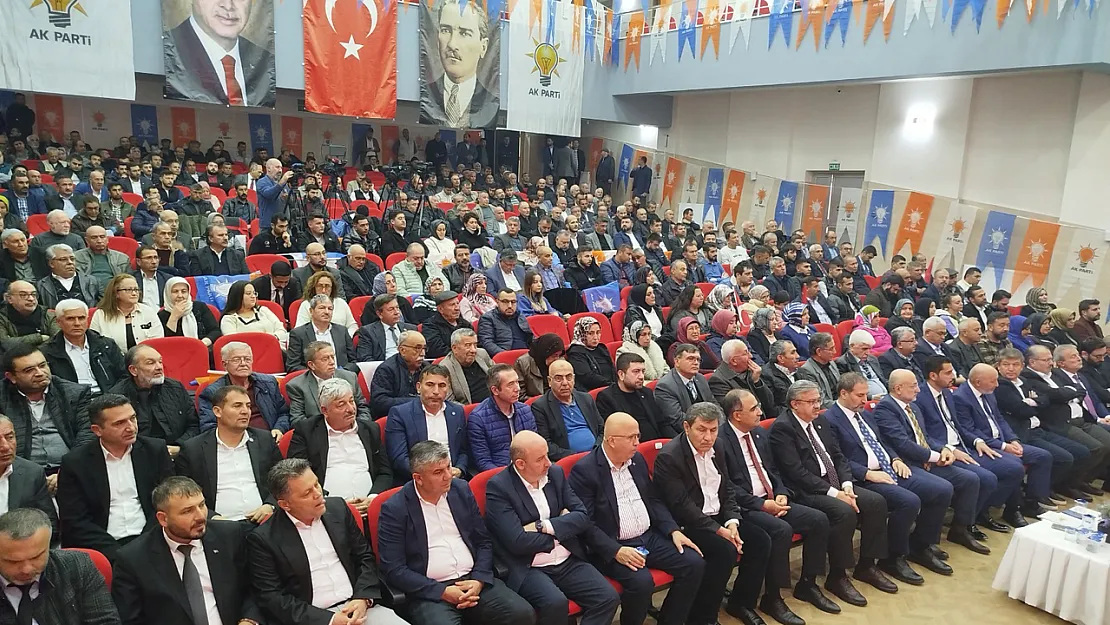 AK Parti Kongresi'nde Dikkat Çeken Eksiklik