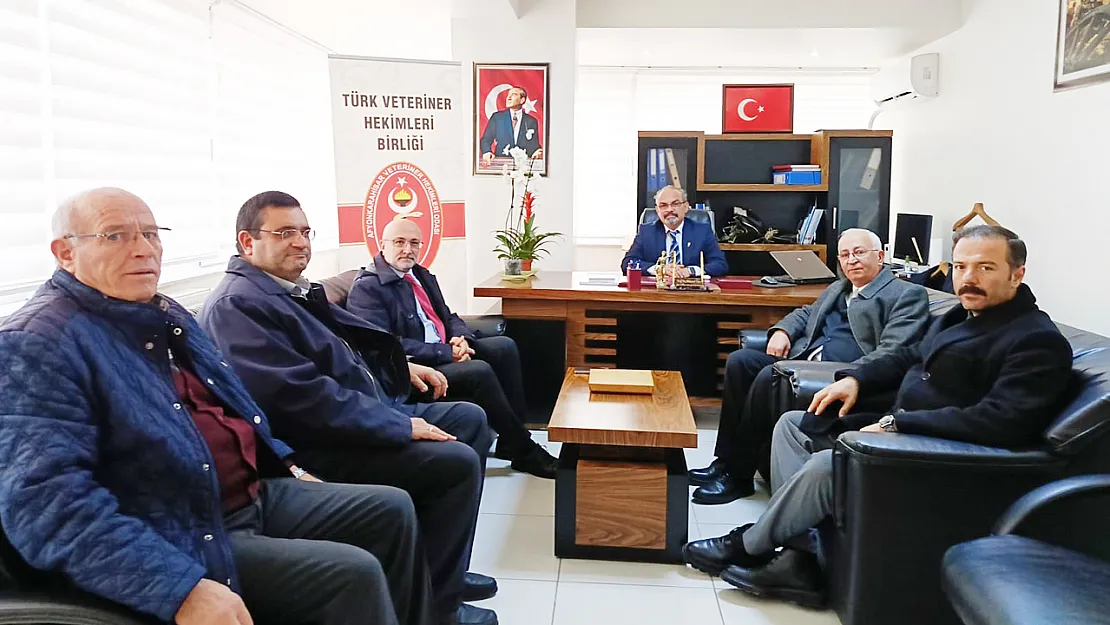 AK Parti Yönetimi Veteriner Hekimlere Hayırlı Olsun Dedi