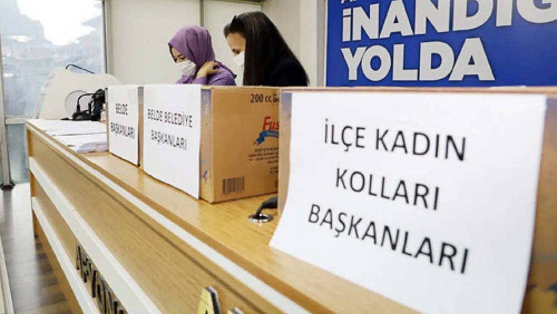 AK Parti'de il başkanlığı  için 8 aday yarışıyor