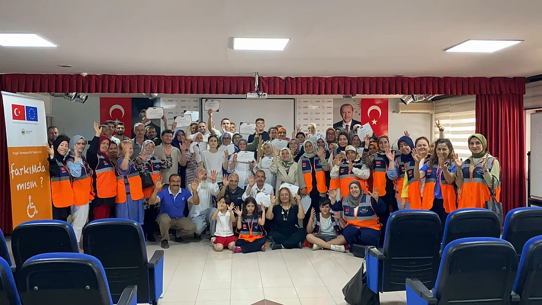 Ak Partili Kadınlar Engellilerle Farkında Mısın Etkinliğinde Buluştu