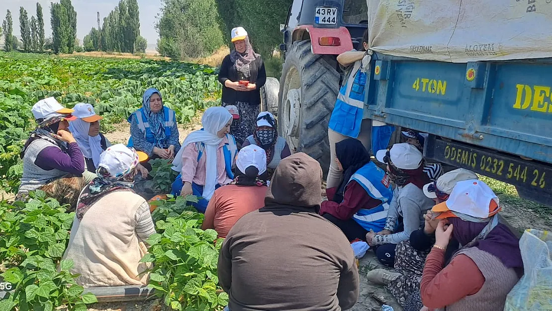 AK Partili Kadınlar, Tarladan Mesaj Verdi
