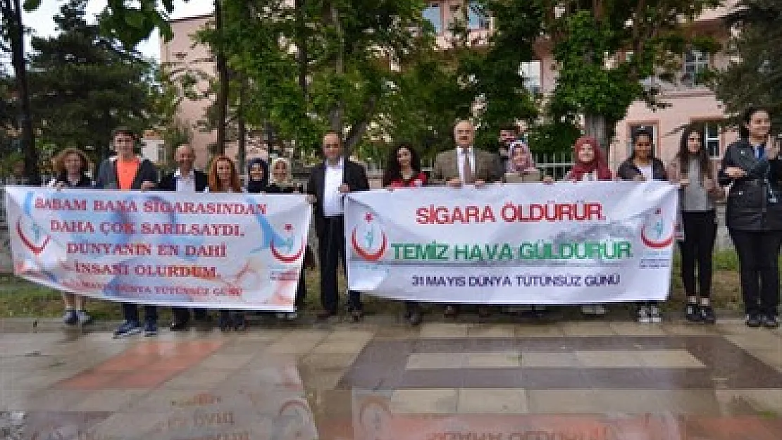 Akgün'den gençlere sigara bırakma çağrısı