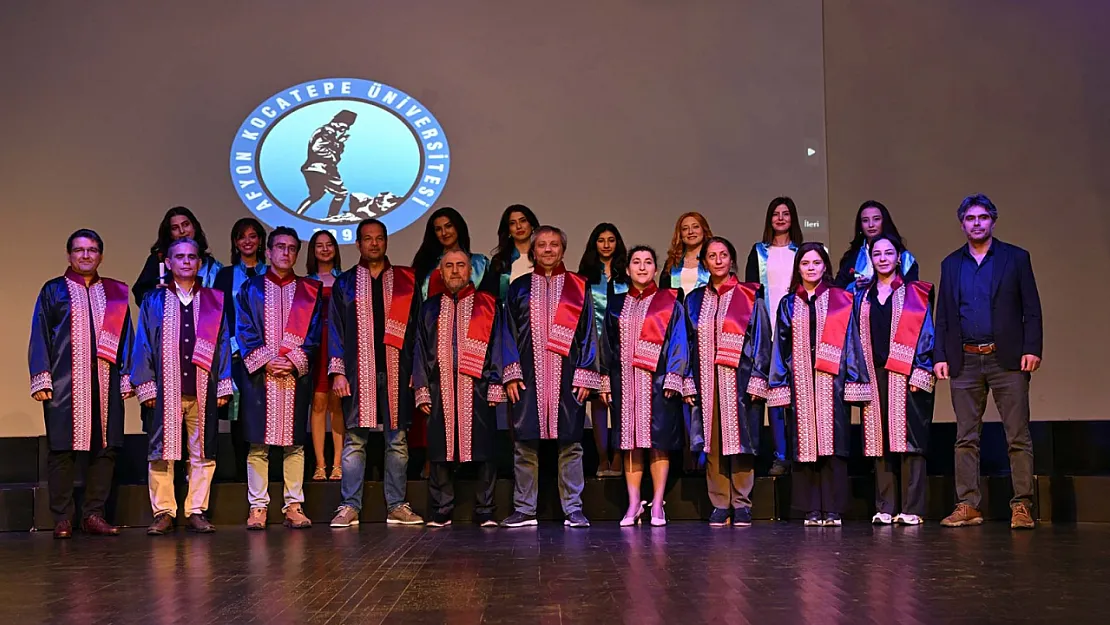 AKÜ'lü Öğrenciler Mezuniyet Coşkusu Yaşıyor
