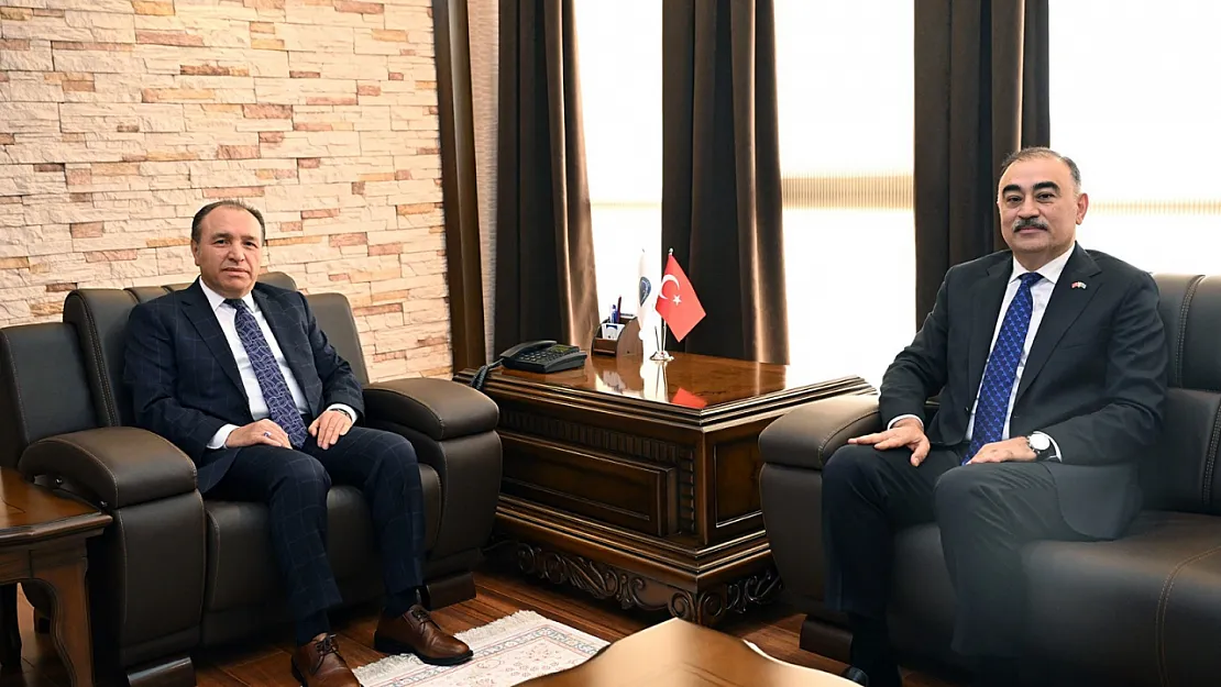 AKÜ ve Azerbaycan'daki Üniversitelerle İşbirliği Görüşüldü