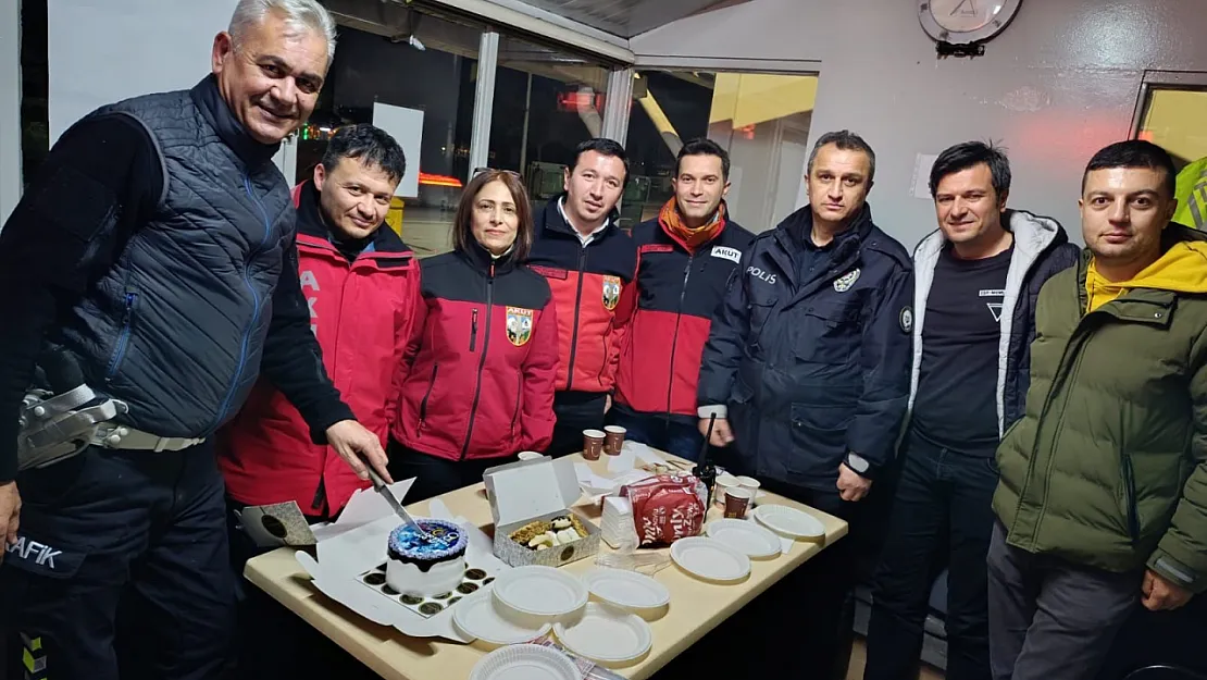 AKUT Ekibi Polis Haftasına Özel Ziyaret Gerçekleştirdi