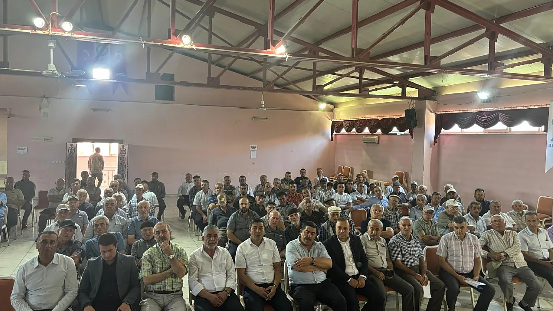 Altıntaş'ta Tarım Konseyi Toplantısı Düzenlendi