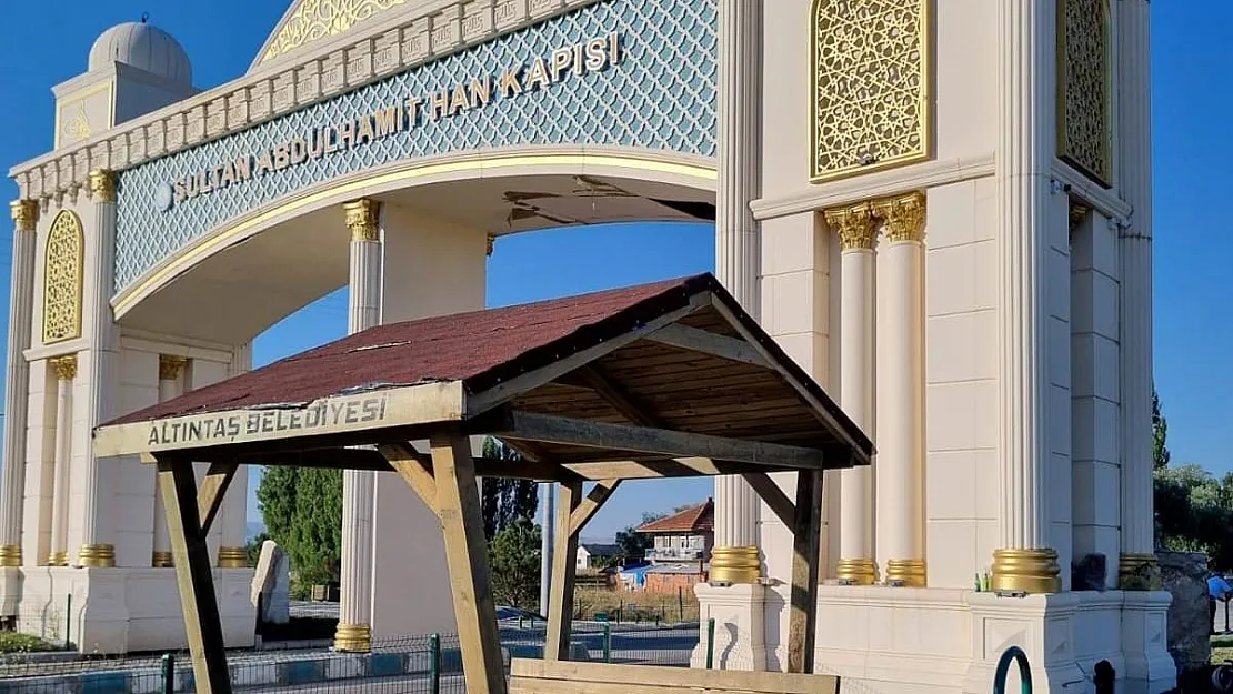 Altıntaş'ta Şelale Park halkın hizmetine sunuldu