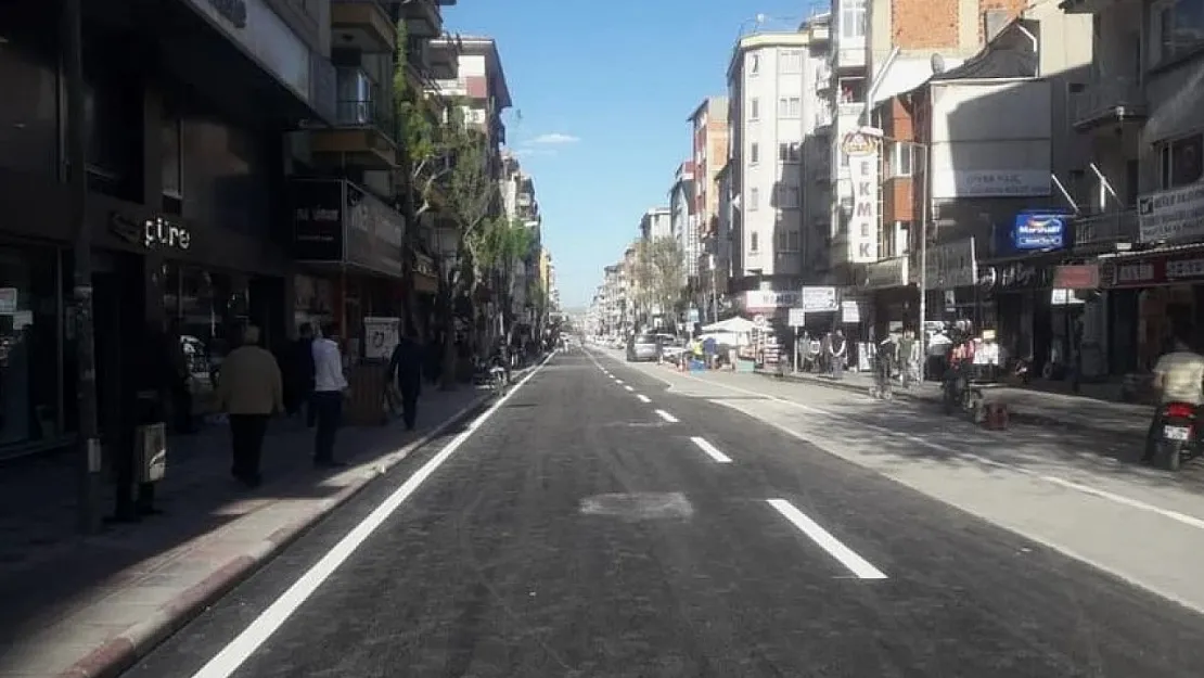 Ambaryolu'nda kaldırımlar genişliyor – Kocatepe Gazetesi