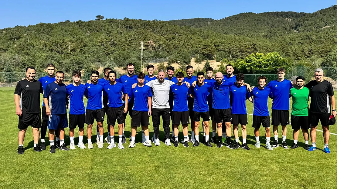 Anadolu Üniversitesi Futbol Takımı Kızılcahamam'da Kampa Girdi