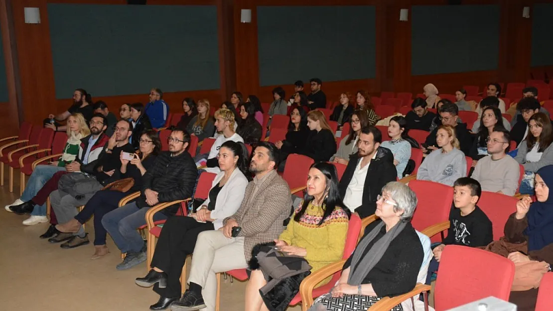 Anadolu Üniversitesi'nde Yapay Zekâ Semineri Düzenlendi