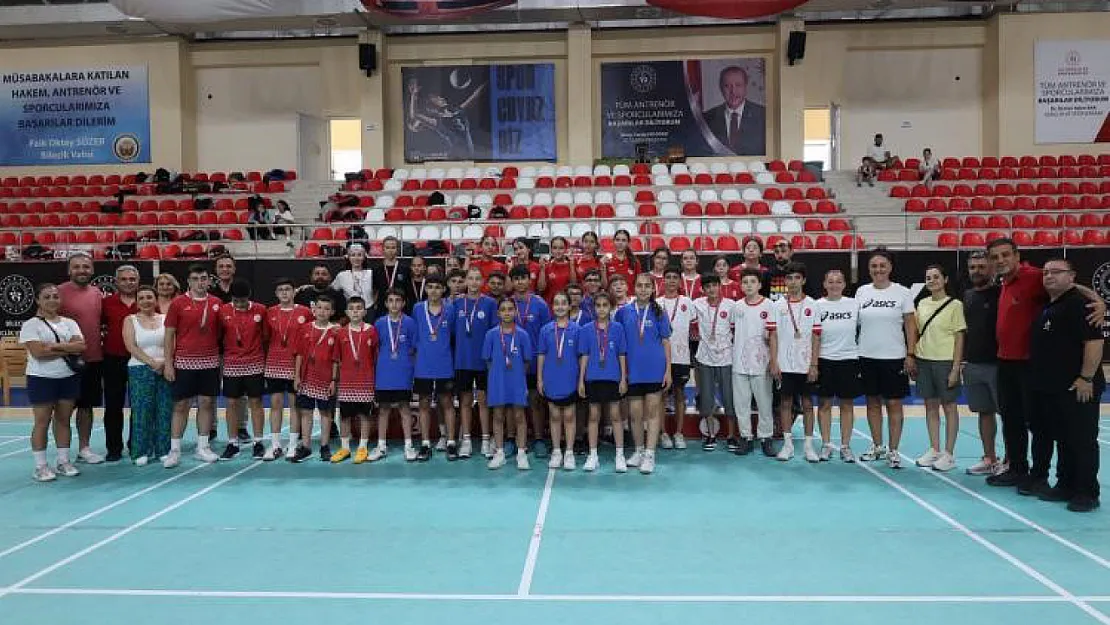 Anadolu Yıldızlar Ligi Badminton Grup Müsabakaları Bilecik'te Tamamlandı