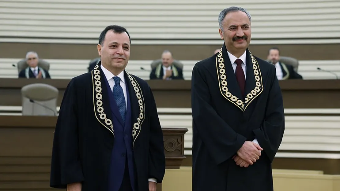 Anayasa Mahkemesi’ne Atanan Yılmaz Akçil Yemin Etti