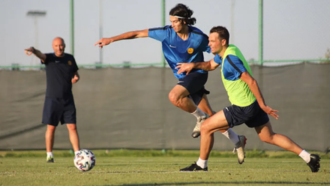 Ankaragücü, Göztepe'ye karşı kazandı