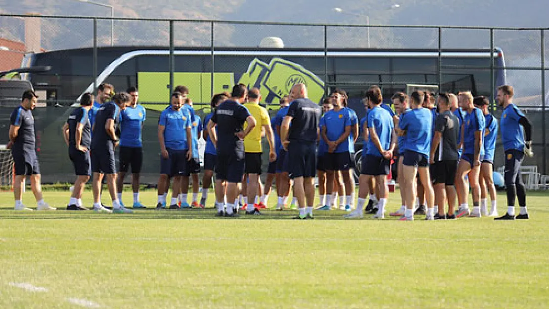 Ankaragücü  ve Bandırma Covid-19 testinden geçti