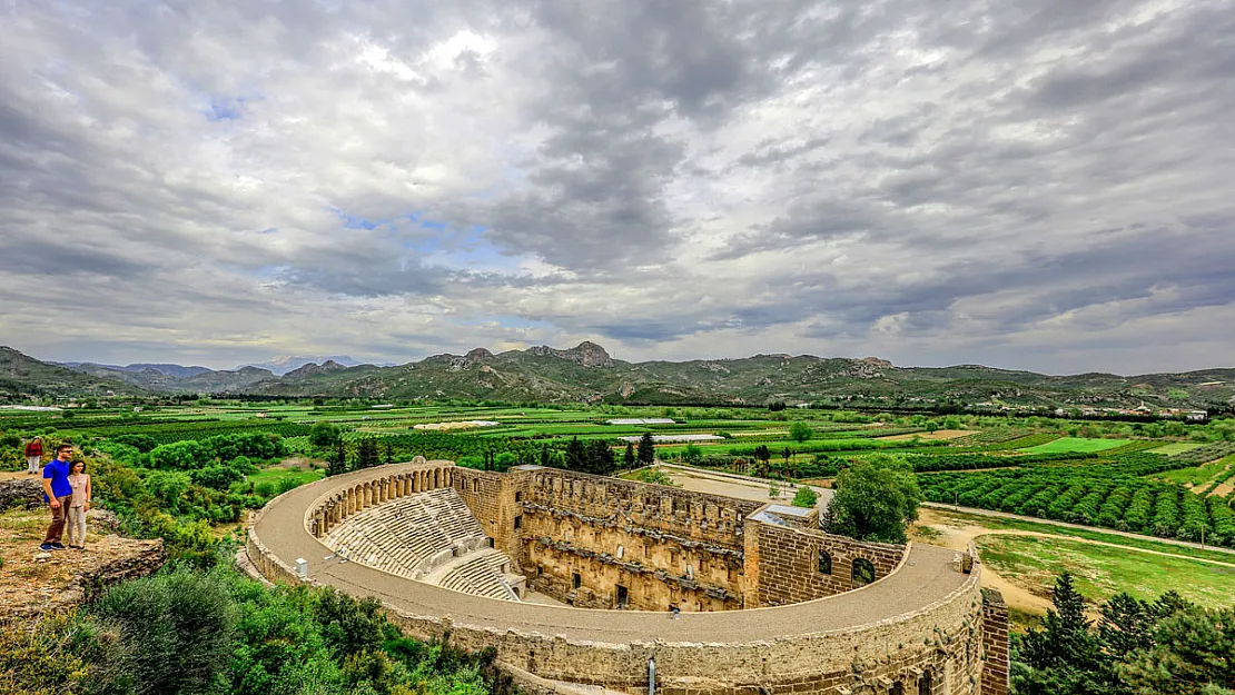 Antalya’nın Popüler Tatil Bölgesi Neresidir?