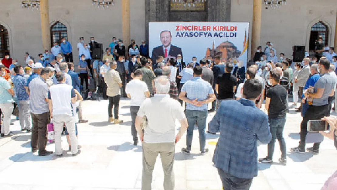 'Ayasofya ve Paşa Camii ile  büyük bir yükten kurtulduk'