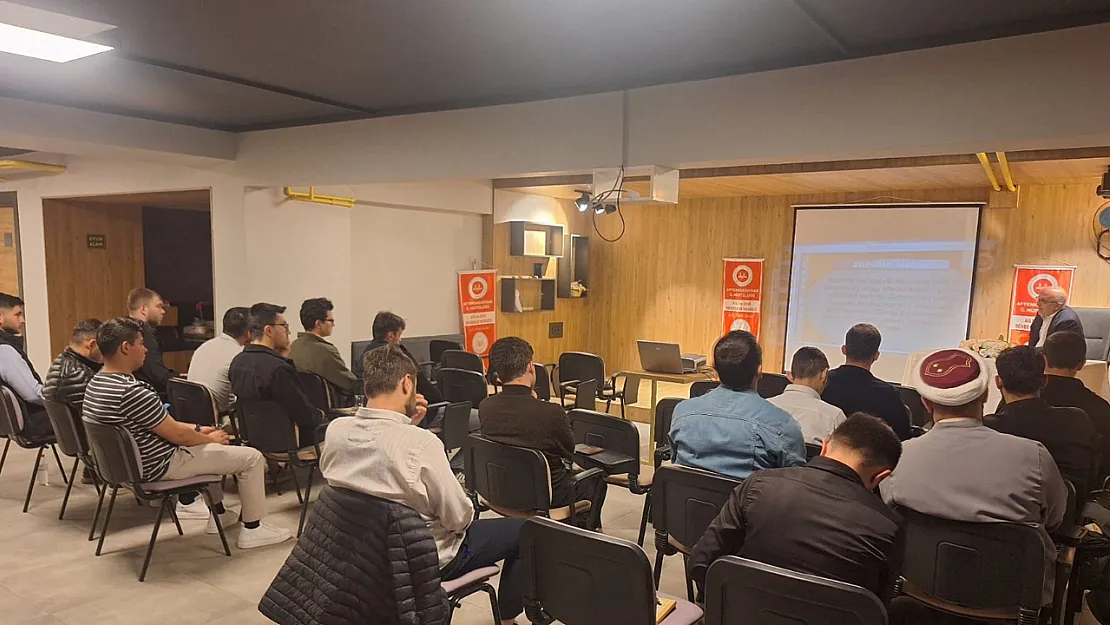 'Baba Okulu' Seminerleri Sürüyor