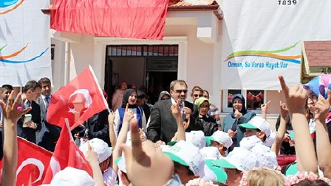 Bakan Eroğlu: Afyon'a yarım milyarlık eğitim yatırımı yapıldı