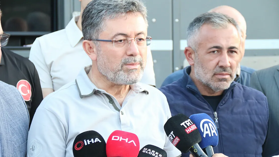 Bakan Yumaklı: 'Türkiye'de 2 Günde 150 Yangın Çıktı'