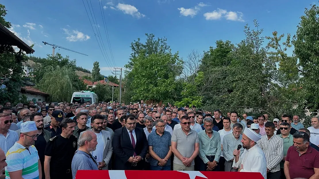 Balıkesir'de Kalp Krizi Sonucu Vefat Eden Polis Simav'da Toprağa Verildi