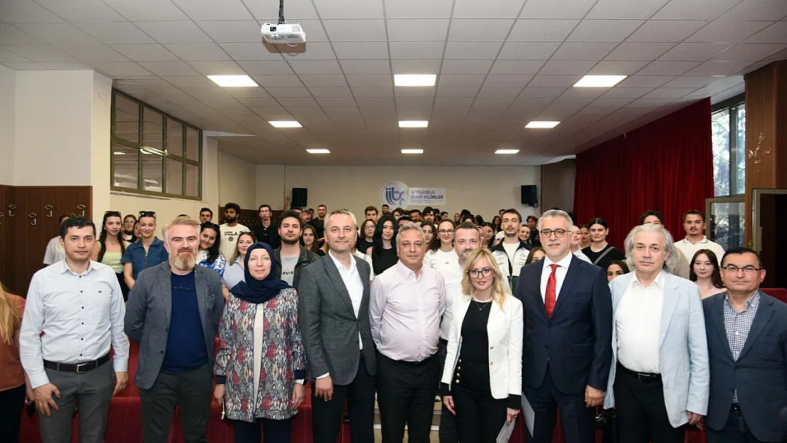 'Bankacılık Sektöründe Teknolojiyi Kullananlar Bir Adım Önde'