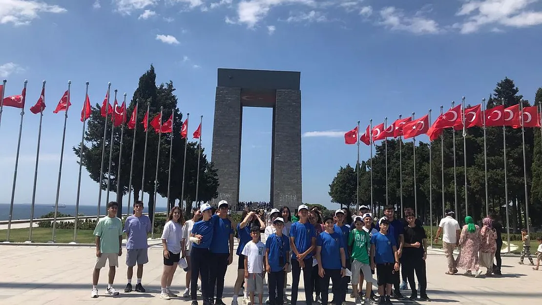 Başarılı sporcular Çanakkale gezisiyle ödüllendirildi