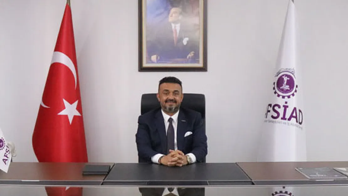 “Basın mensupları önemli bir görevi icra ediyorlar”