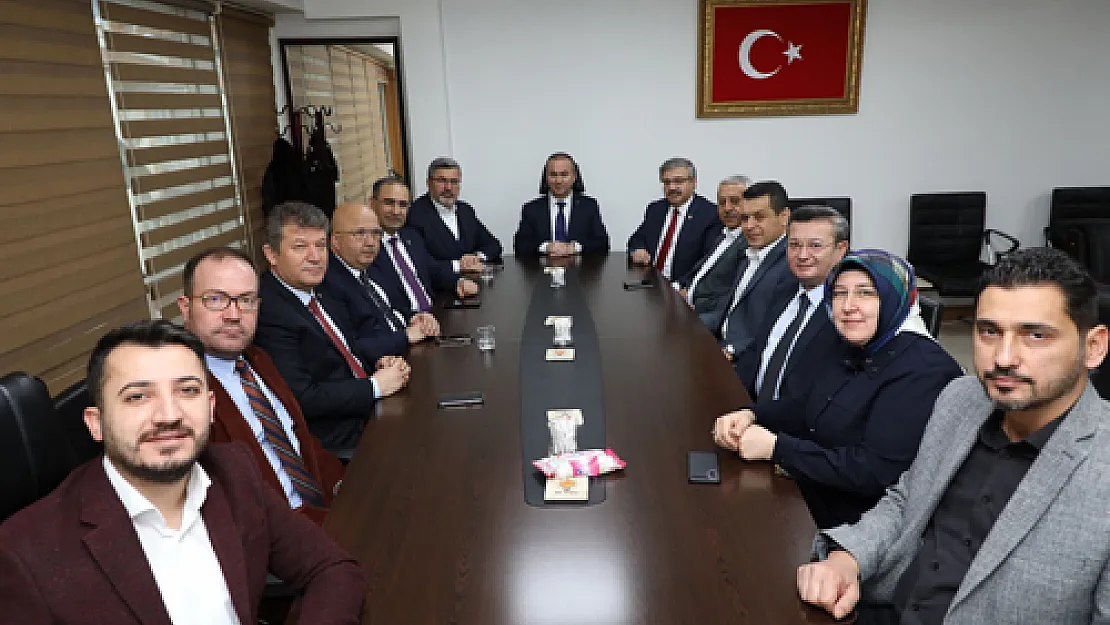 'Başkan Adayımız Belirlendiğinde Aday Adaylarımız El Ele Çalışacaklar'