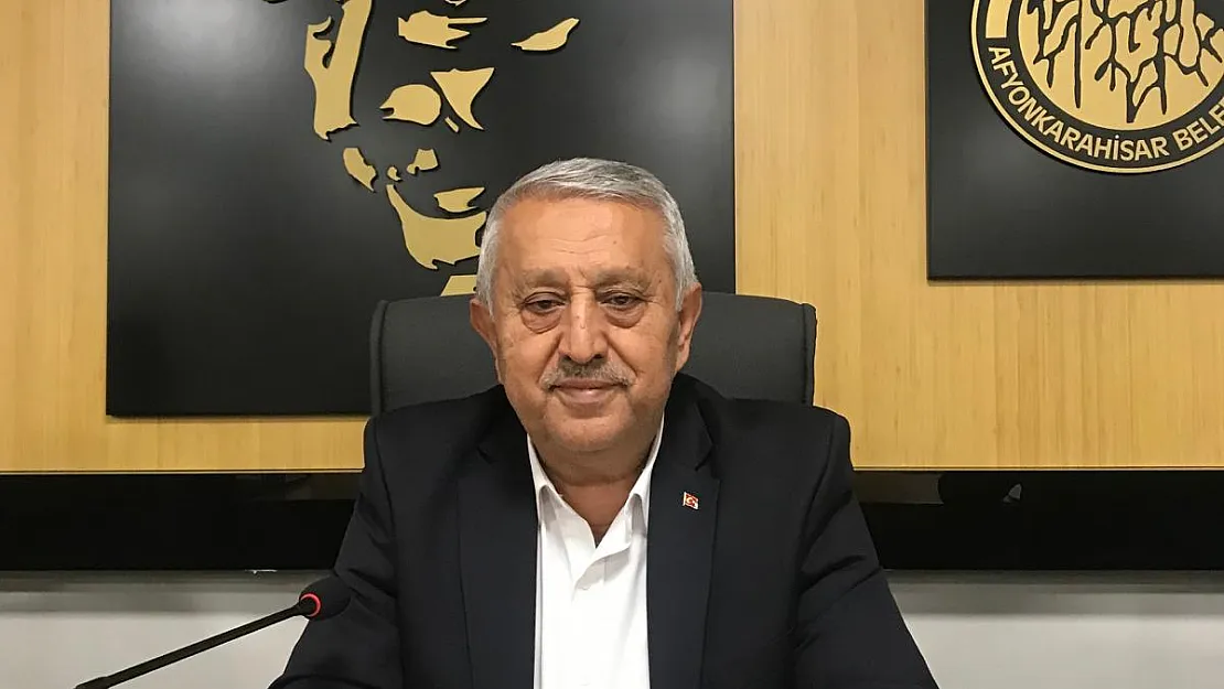 Başkan Zeybek'ten İstiklal Marşı'nın Kabulü Mesajı