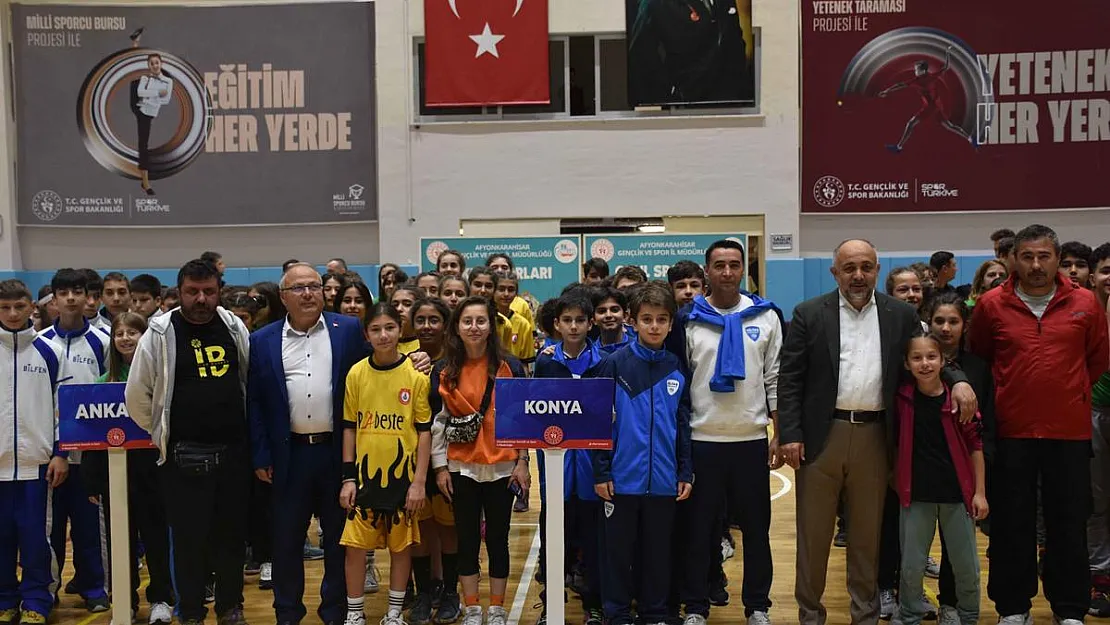 Basketbol yarı final müsabakaları başladı