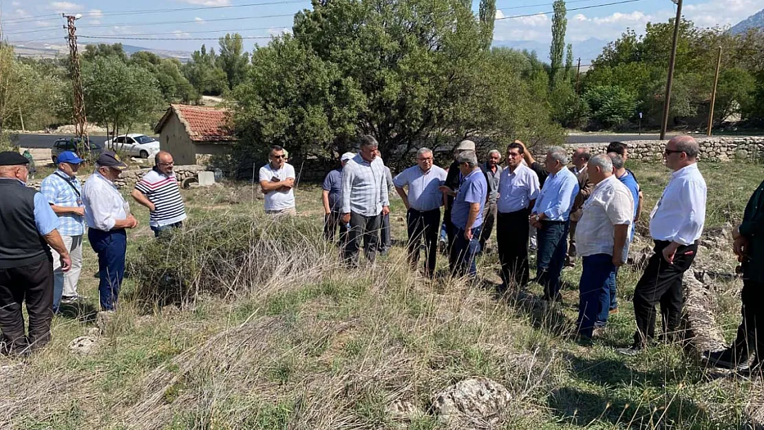 Battal Gazi Ve Sultan Siyavuş'un Mezarları Şuhut'ta