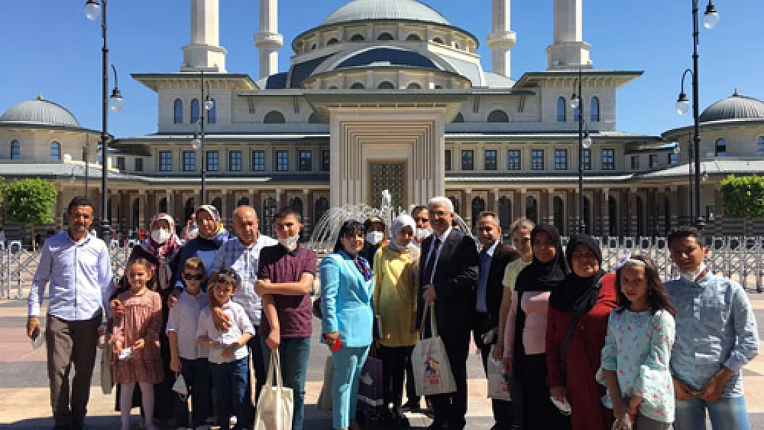 Bayan Çiçek, Beştepe’de