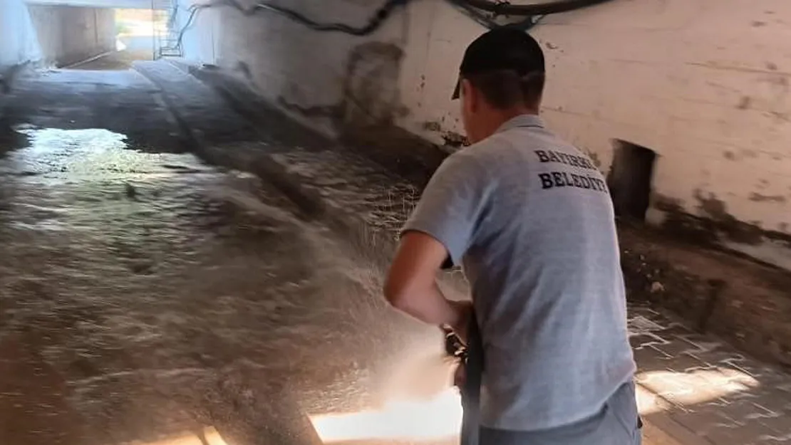 Bayırköy'den Alt Geçit Temizlendi