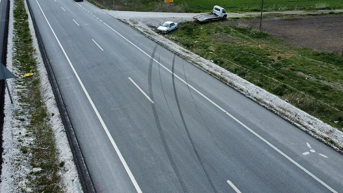 Bayram ziyaretine giden ailenin aracı şarampole uçtu