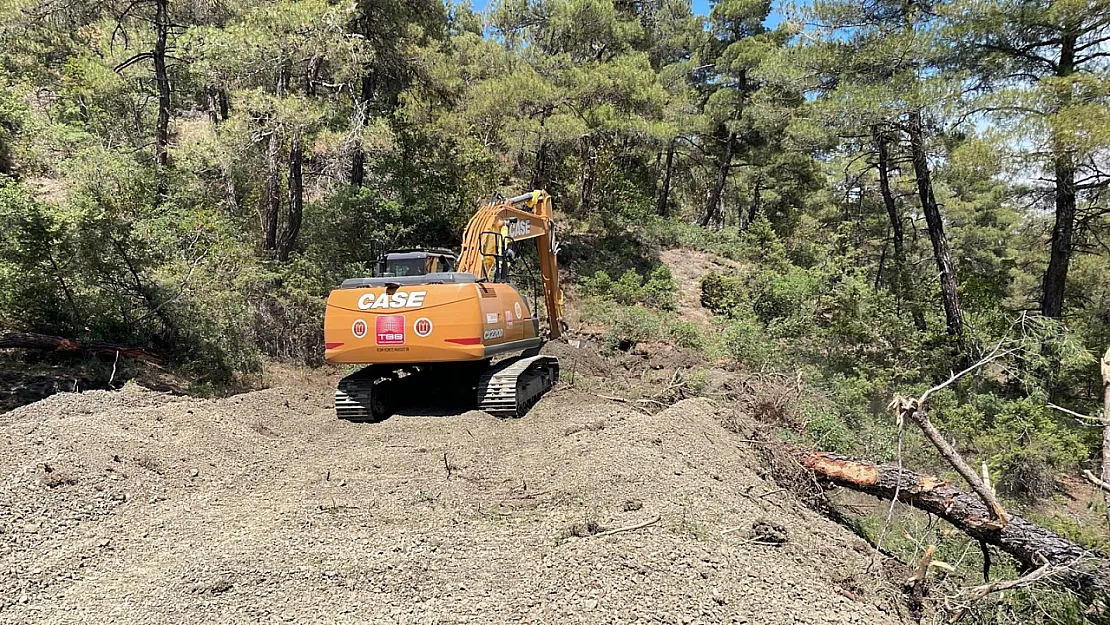 Belediye Ekipleri Yangın Söndürme Çalışmalarında Seferber Oldu