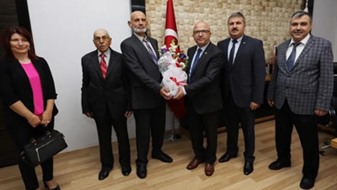 Belediye, yaşlıların yanında – Kocatepe Gazetesi