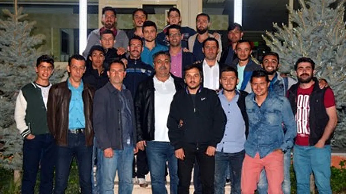 Belediye'den Çağlayan'a yemek – Kocatepe Gazetesi