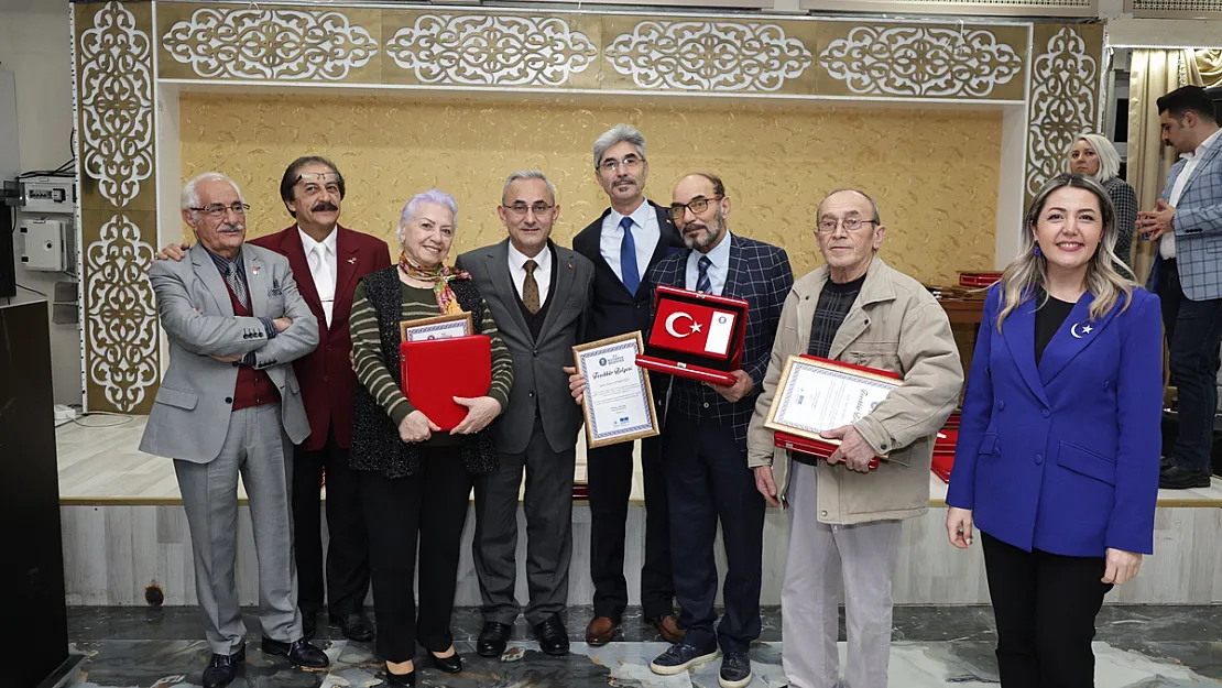 Belediyeden Kente Değer Katan Sanatçılara Ödül