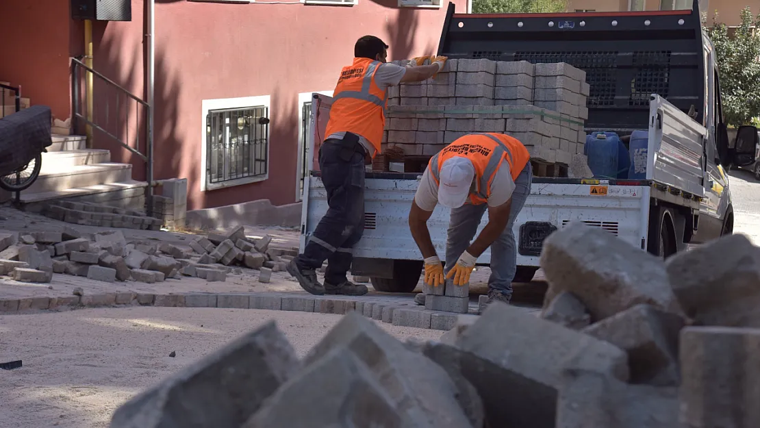 Bilecik Belediyesi Kent Estetiği İçin Kolları Sıvadı