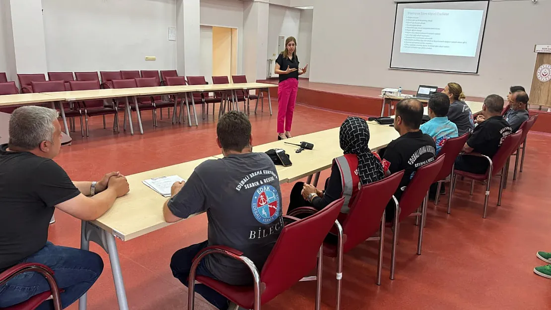 Bilecik'te Arama Kurtarma Gönüllülerine Psikososyal Destek Eğitimi Verildi