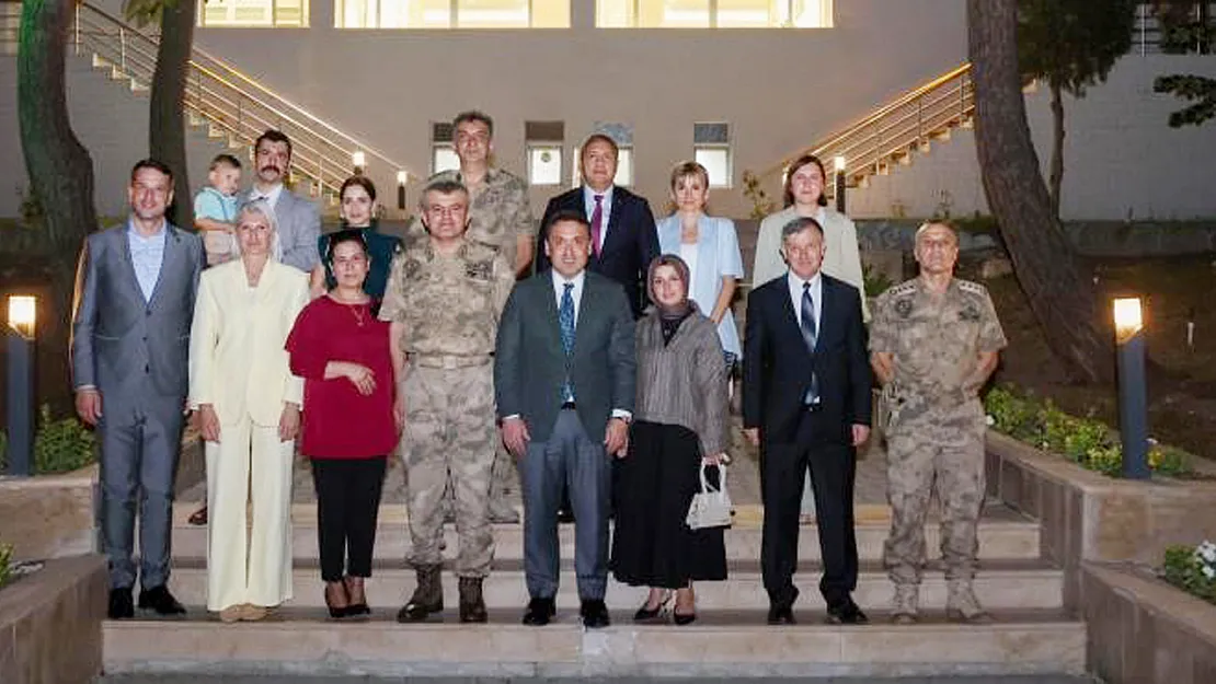 Bilecik'te Komutanlara Veda Yemeği Düzenlendi