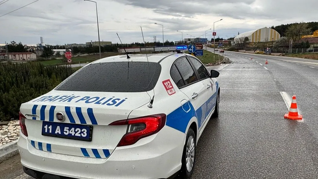 Bilecik'te Meydana Gelen Trafik Kazasında 2 Kişi Yaralandı